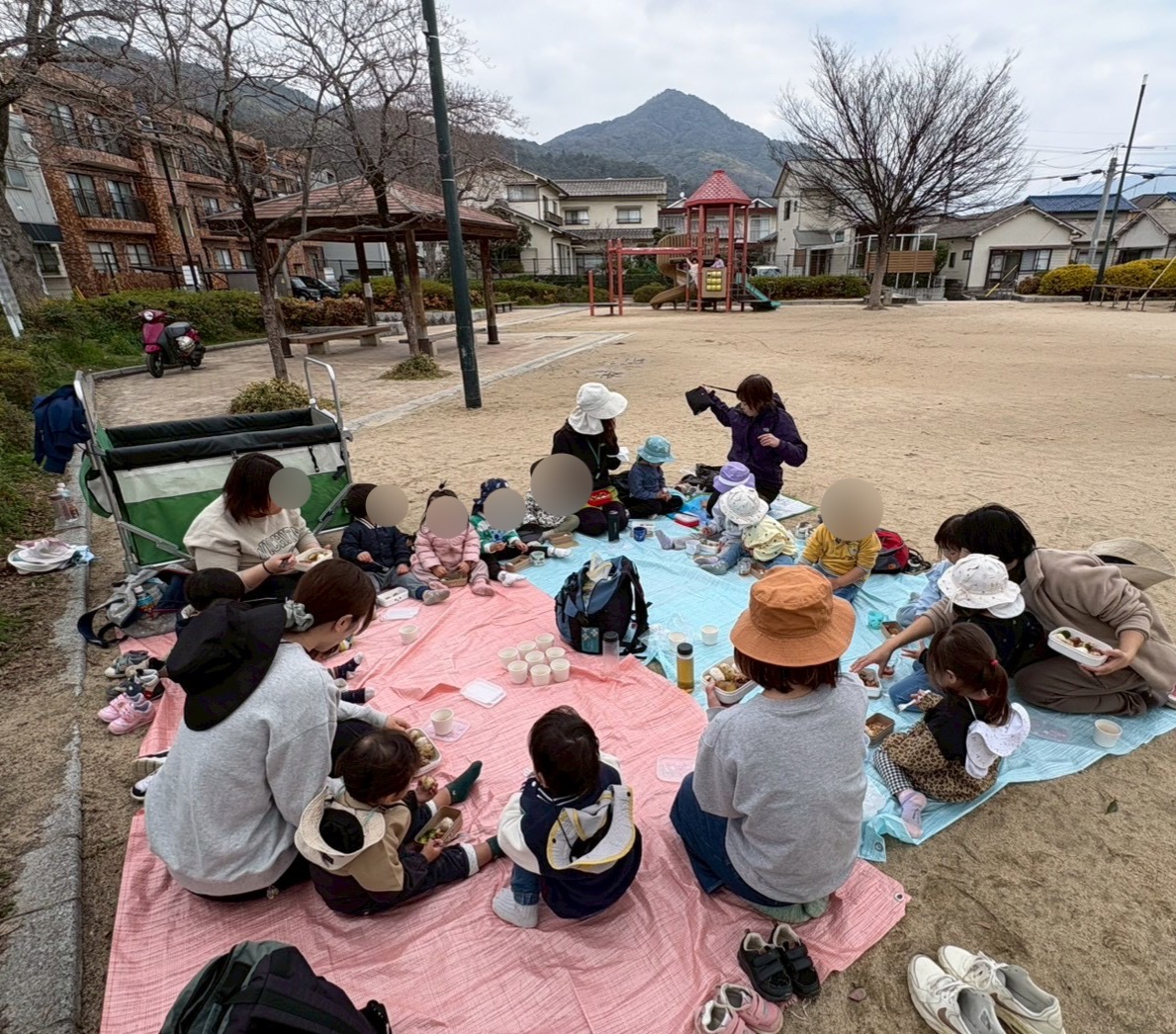 お弁当散歩（１，２歳）